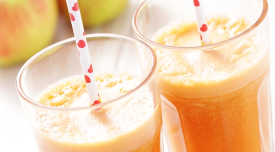 Pêche, tomate cerise