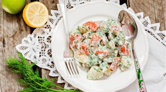 Aardappelsalade met zalm met XXL steamer