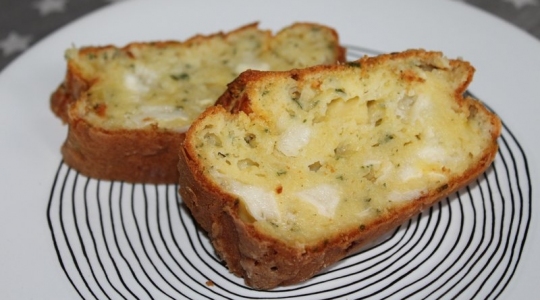 Cake sucré-salé chève-pomme-menthe Cook Expert