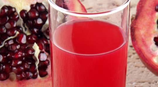 Jus de grenade Juice Expert Magimix