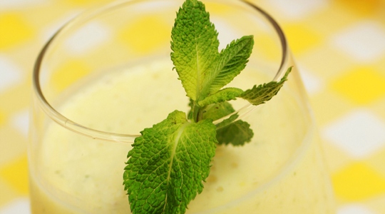 Melon, concombre, poire, menthe