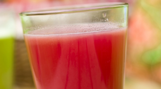 Jus de chou rouge et pomme Juice Expert Magimix