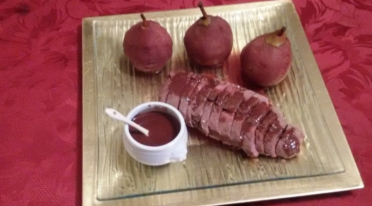 Magret de canard du sud-ouest, poires pochées