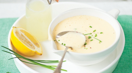 Hollandaisesaus met citrussmaak