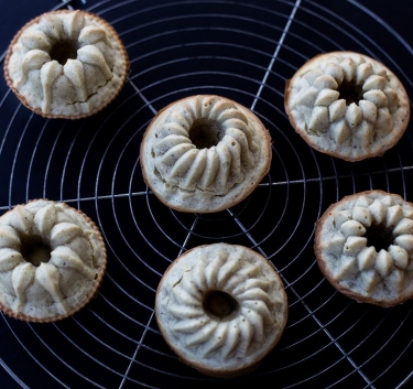 Financiers, pistache, thefloshow.com