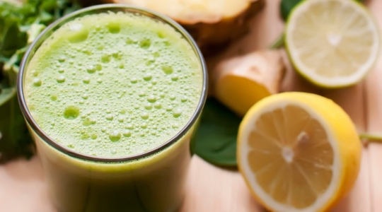 Jus de chou blanc et pomme Juice Expert Magimix