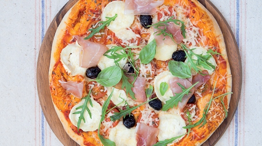 Pizza met geitenkaas en pancetta Cook Expert