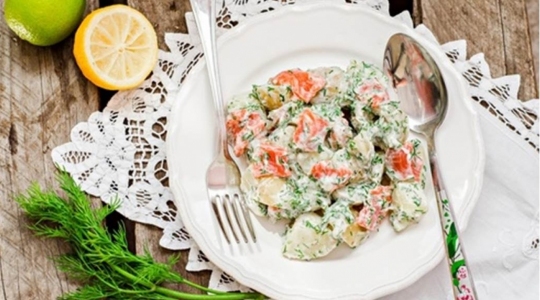 Salade de pommes de terre au saumon Cuiseur Vapeur XL