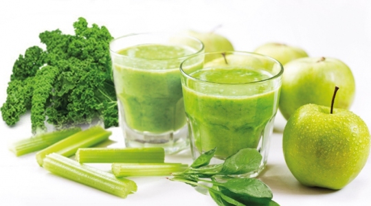 Jus de chou kale et pomme Juice Expert Magimix