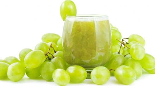 Druiven, worteltjes, citroen